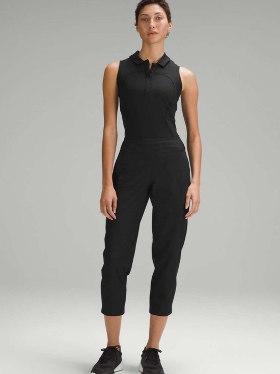 lululemon athletica Pants - Lululemon Warpstreme Multi-Pocket Mid-Rise Golf Cropped Pant 24"Black 10